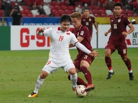 "11 cầu thủ trên sân đá hơn 100% khả năng của mình"