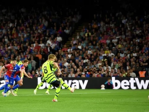 Arteta bất ngờ khi thấy Odegaard sút phạt đền
