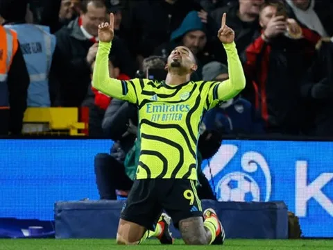 Chuyên gia ca ngợi sự biến ảo của Arsenal