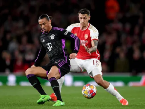 Cánh trái tê liệt của Arsenal