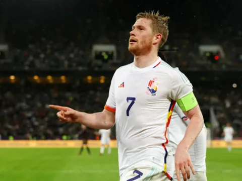 Sao Man City tạo nên bước ngoặt lịch sử trước tuyển Đức