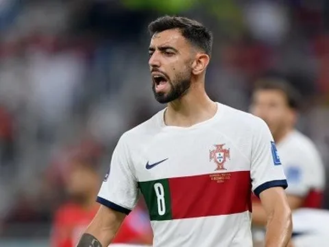 Tiền vệ Man Utd tiếp tục tỏa sáng ở EURO