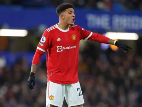 Mỹ nữ Premier League bị gạ "qua đêm" với 110 ngàn USD