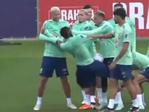 7 sao Man Utd thuyết phục Erik ten Hag