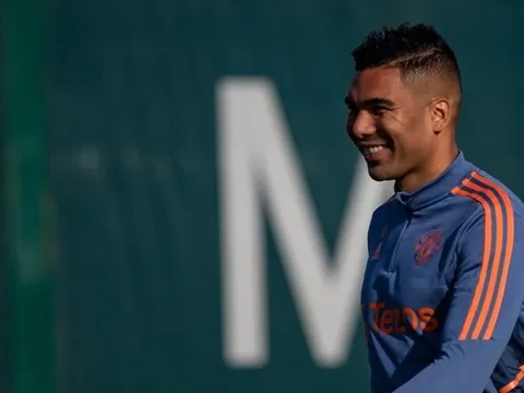 Casemiro: "Premier League tuyệt thật đấy anh bạn"