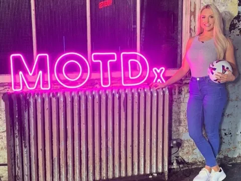 Messi nói một lời, trọng tài lập tức rời World Cup