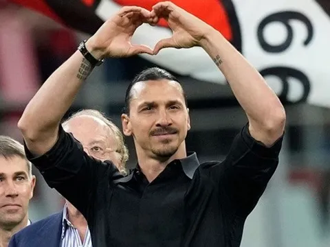 Ibra trở lại Man Utd làm HLV?