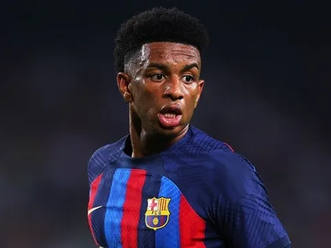 Thần đồng sáng giá gửi thông điệp rõ ràng cho Barca