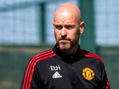 Thần đồng 15 tuổi của Man Utd lập poker