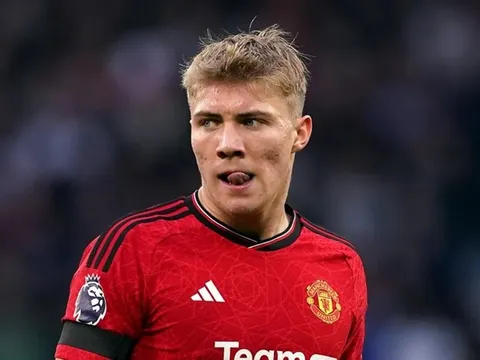 3 cách sắp xếp đội hình giúp Man Utd thay Hojlund