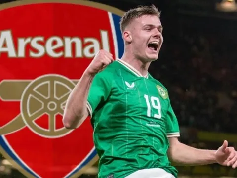 3 cầu thủ hưởng lợi nếu Arsenal chiêu mộ Ferguson