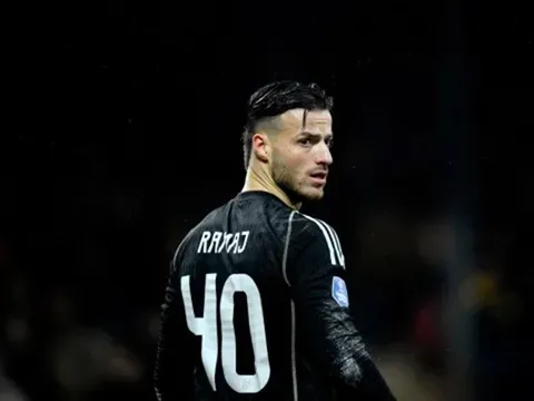 3 CLB Premier League đánh tiếng, thủ môn hàng đầu phản ứng