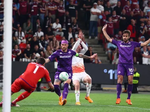 3 key pass, 5 lần rê bóng, 'ảo thuật gia' xuất hiện ở Conference League