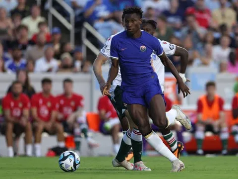 3 kiến tạo/2 trận, chữ ký 37 triệu của Chelsea bùng nổ