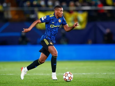 3 ngôi sao Lyon để Man Utd trao đổi với Martial