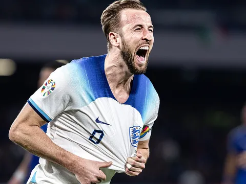 3 tiền đạo Man United nên mua thay vì Harry Kane
