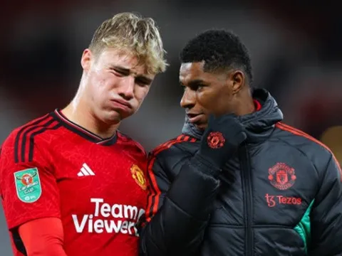 3 vị trí như bị "ám" của Man United