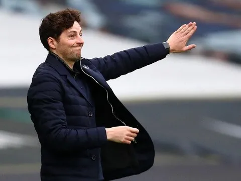 Được bổ nhiệm trước đại chiến M.U, HLV tạm quyền Spurs lên tiếng