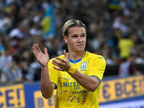 Phản ứng của Arsenal khi bị Chelsea cướp Mudryk