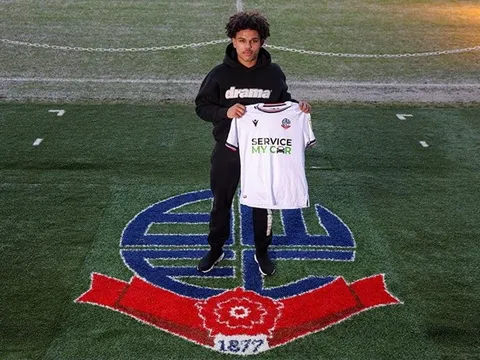 CHÍNH THỨC! Man Utd đẩy đi sao mai tiềm năng