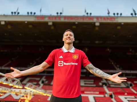 Lần đầu của Wout Weghorst tại Old Trafford