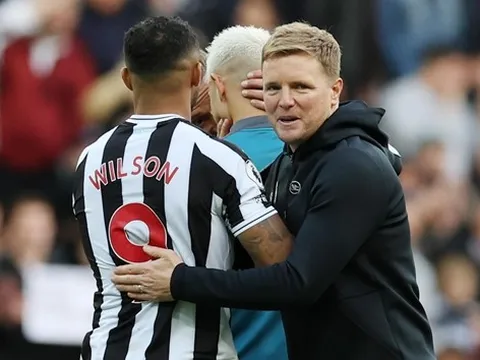 Eddie Howe thừa nhận khó giữ chân Callum Wilson