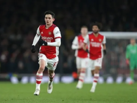 Hơn 10 phút trên sân, niềm tự hào Arsenal khiến NHM phải gọi tên mình