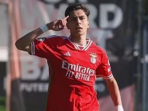 Barca để mắt chân sút ghi 11 bàn/14 trận