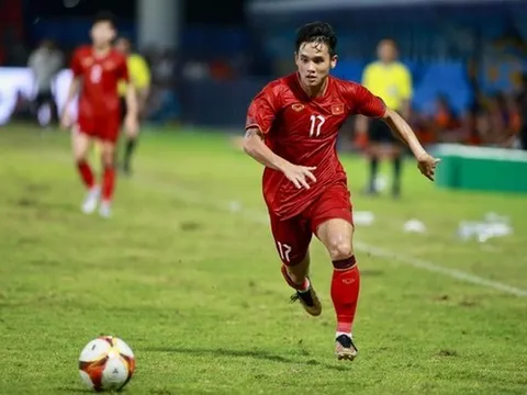 Sao trẻ từng bị FIFA cấm thi đấu và bước chuyển mình lên ĐT Việt Nam