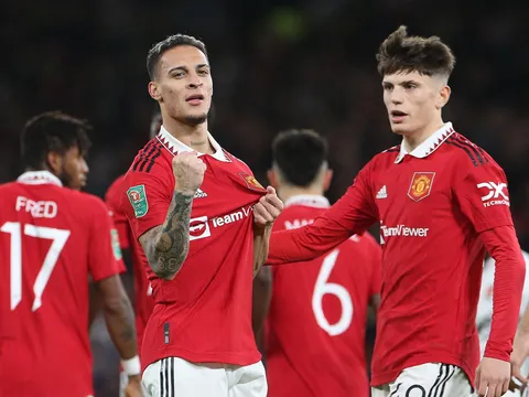 5 điểm nhấn M.U 3-0 Charlton: Nỗi lo ập đến; Hai màn ra mắt ở OTF