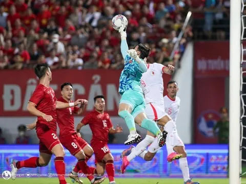 Báo Hong Kong thất vọng đội nhà; CĐV ĐNÁ: "ĐT Việt Nam sẽ sớm nếm trái đắng"