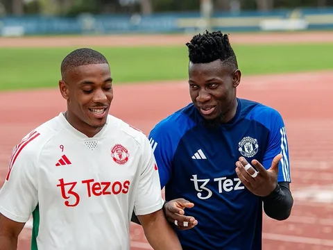 "Lẽ ra M.U nên để cậu ấy đến Chelsea"