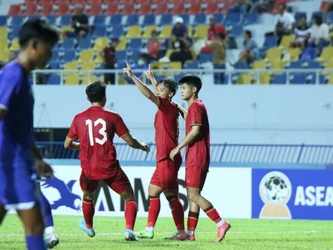 CĐV Indonesia cảm ơn U23 Việt Nam; Seoul E-land muốn giữ chân Văn Toàn