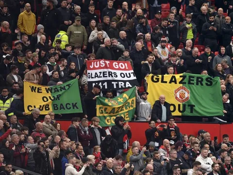 Ngã ngửa vụ Man Utd đổi chủ