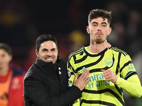 Huyền thoại Arsenal lên tiếng bảo vệ Kai Havertz