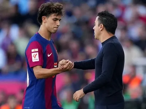 Thi đấu tệ hại, Joao Felix vẫn được sếp lớn Barcelona tin tưởng
