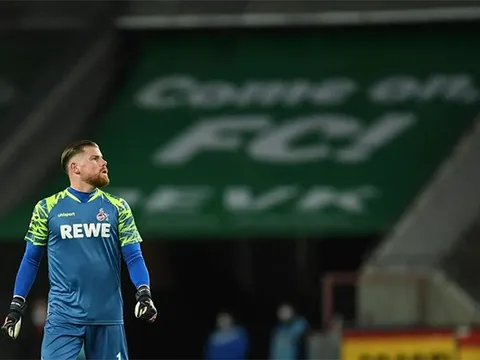 Timo Horn tìm được bến đỗ mới sau thời gian dài thất nghiệp