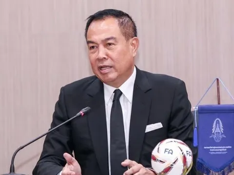 'Con sâu làm rầu nồi canh' đích thực của bóng đá Thái Lan