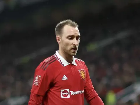 Cú hích Christian Eriksen xuất hiện