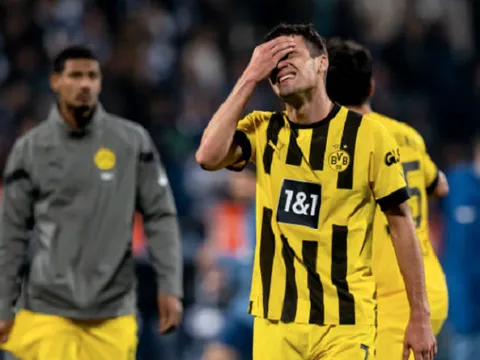 Bị níu chân, Dortmund bỏ lỡ thời cơ vàng đua vô địch