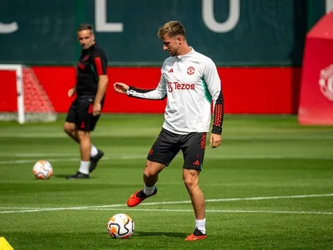 Chelsea đón cú đúp tin vui trước thềm derby London