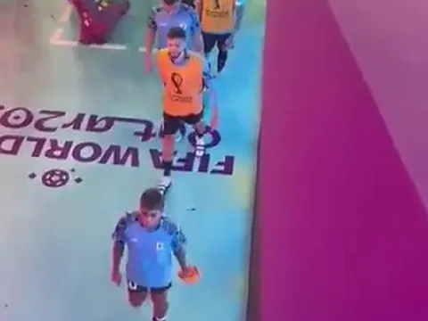 "Báo" đồng đội, Southgate vẫn bảo vệ Maguire hết lòng