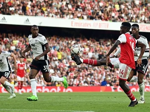 Arsenal vs Fulham: Chiến thắng sít sao; Hàng công thăng hoa