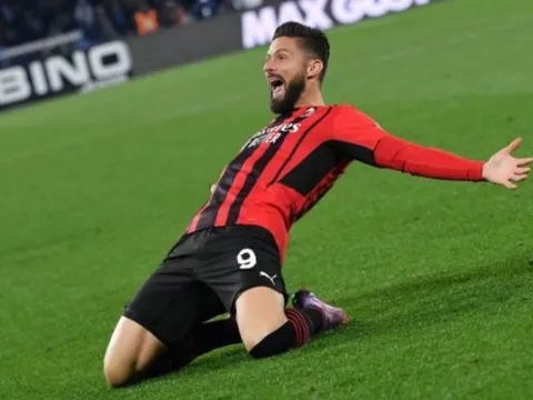 Giroud chuẩn bị được thưởng lớn