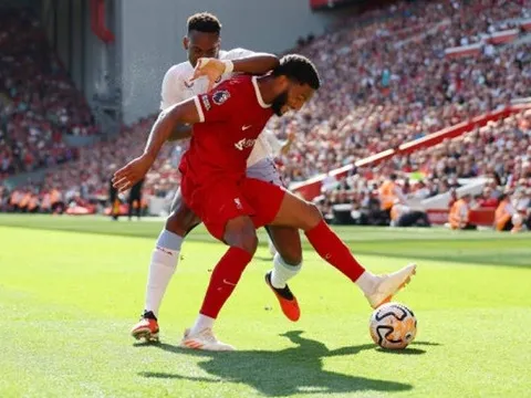 Thần hộ mệnh Liverpool xuất hiện: Chuyền bóng chuẩn xác 95%, tranh chấp thắng 71%