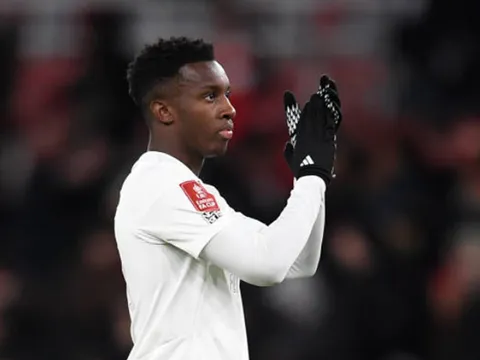 Merson nói lời cay đắng với hàng công Pháo thủ