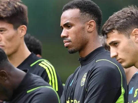 Romano đòi công bằng cho Gabriel Magalhaes