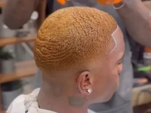 Diện mạo mới chất lừ của Ivan Toney