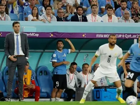 "Uruguay bị loại vì quả phạt đền dành cho Bồ Đào Nha"