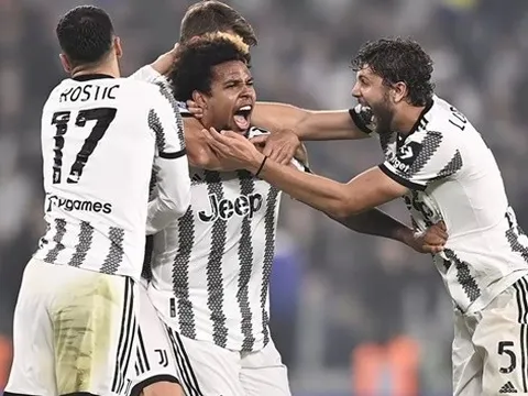 Juve rao bán tiền vệ, giá 20 triệu euro